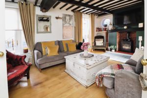 HIGH STREET- click for photo gallery